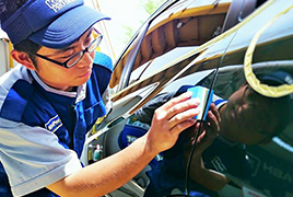 新車のような輝きに